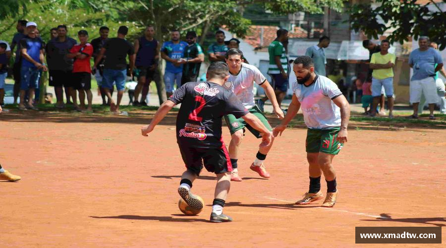 携手共进，齐心迈向成功！